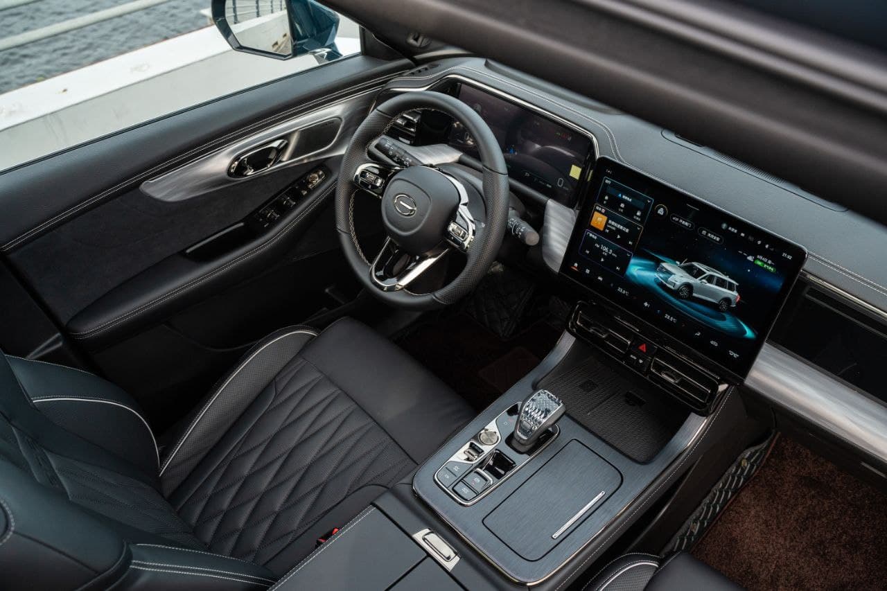 GAC GS8 II Hybrid (6-местный) — фото 7